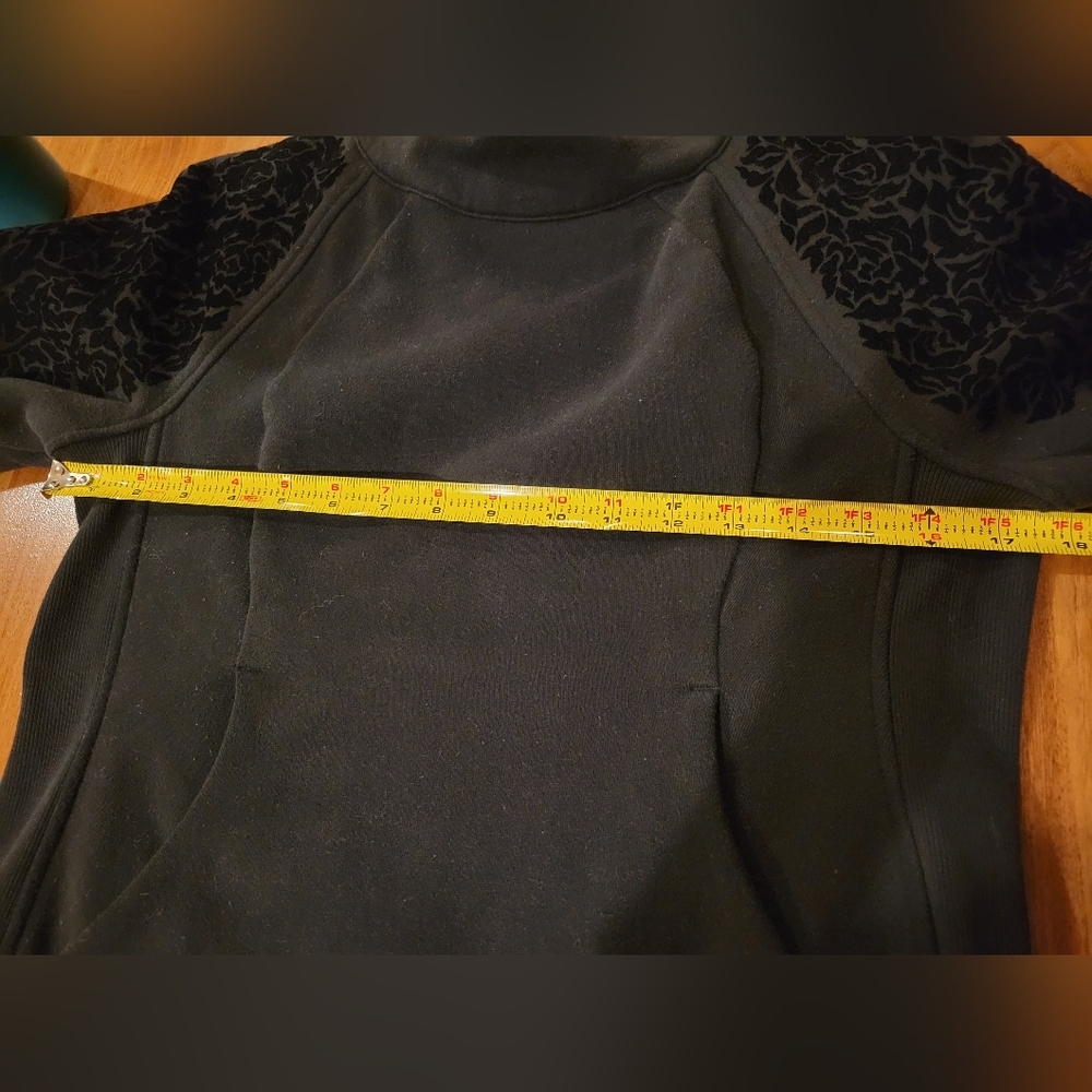 Lululemon Floral Flock Pullover velvet cotton terry 6 Yoga Goth Natural Jacquard - Picture 9 of 11